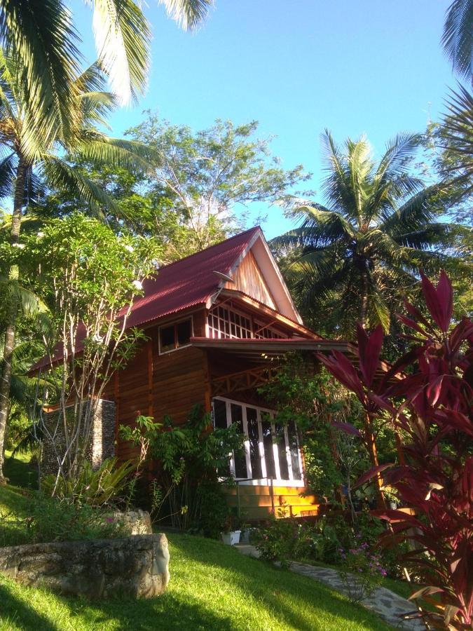 Air Manis Hillside Villa Cafe & Resto Padang  Exterior photo