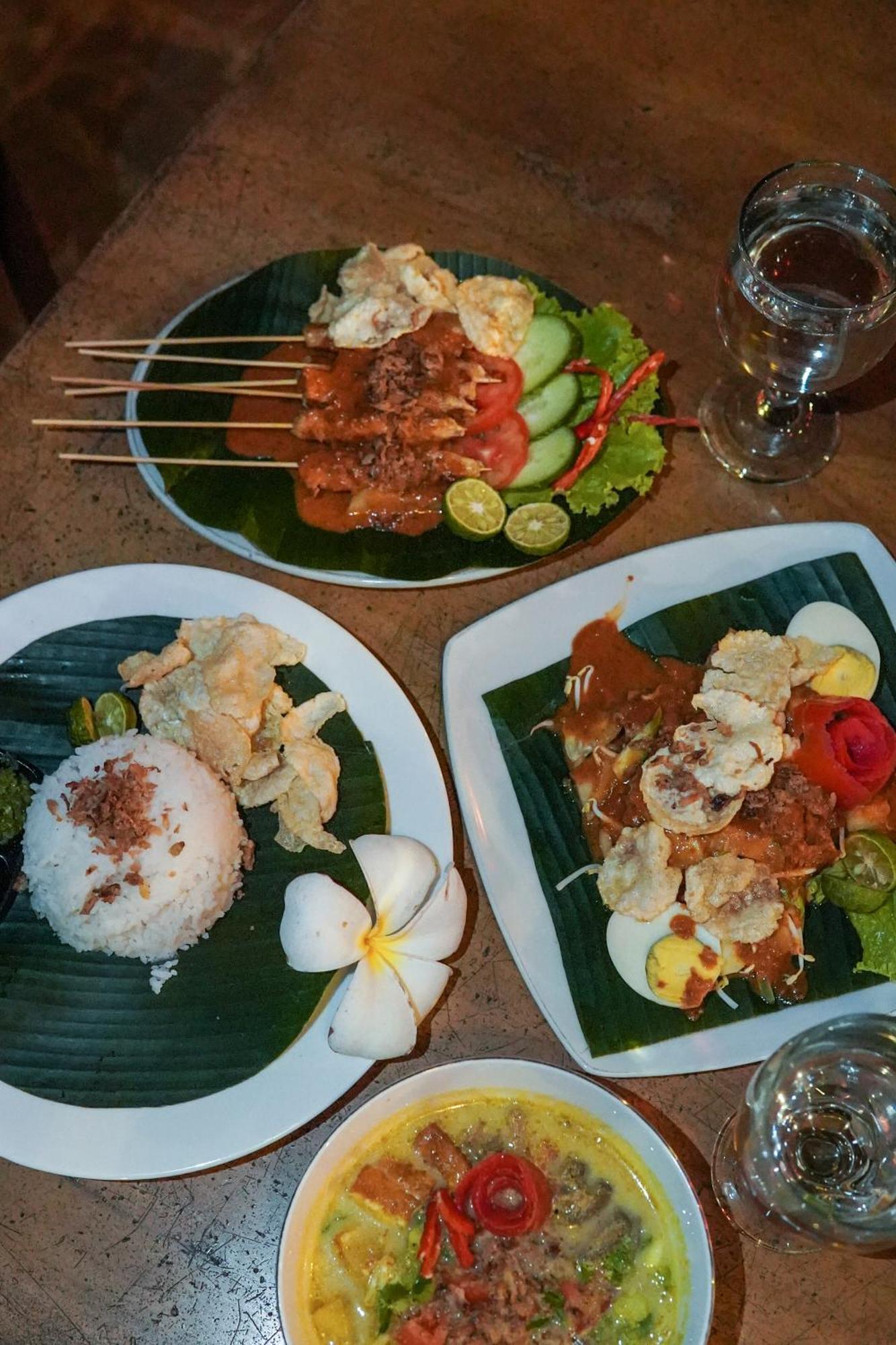 Air Manis Hillside Villa Cafe & Resto Padang  Exterior photo